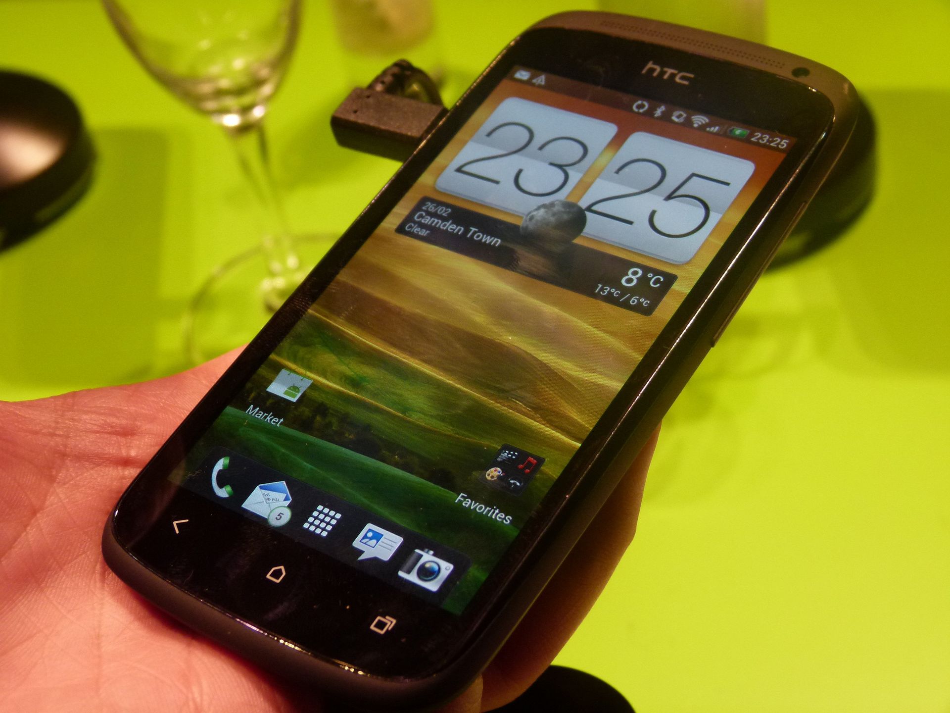 HTC One X, S i V - hands-on, pierwsze wrażenia i ceny [wideo i galeria] 18