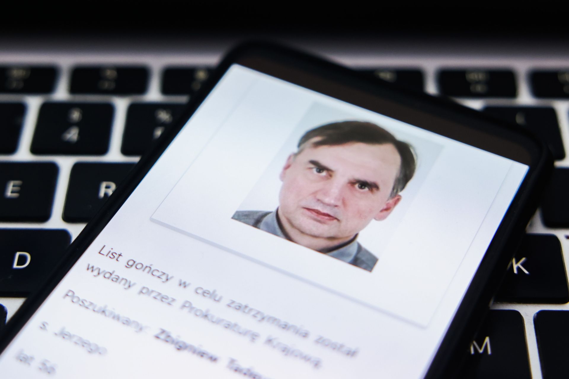 Trump grozi Iranowi, nowa sędzia w sprawie Ziobry i śmierć gwiazdy 'Chirurgów
