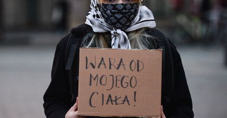 Trybunał Konstytucyjny o zakazie aborcji. Światowe media patrzą w kierunku Polski
