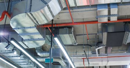 Kraków. Spadł z podnośnika w galerii handlowej. Sekcja zwłok ujawniła prawdę