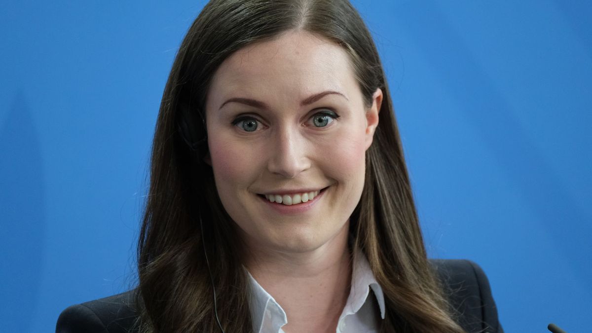 Finlandia ponownie została okrzyknięta najszczęśliwszym krajem świata. Na zdjęciu szeroko uśmiechnięta premiera kraju  Sanna Marin.