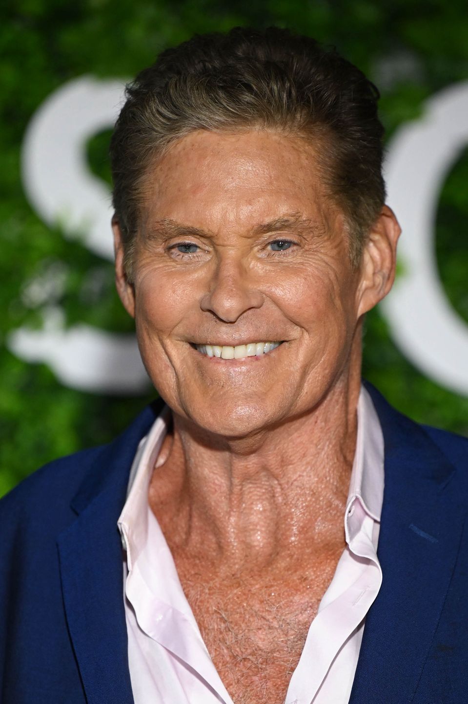 69-letni David Hasselhoff i jego młodsza o 27 małżonka na festiwalu