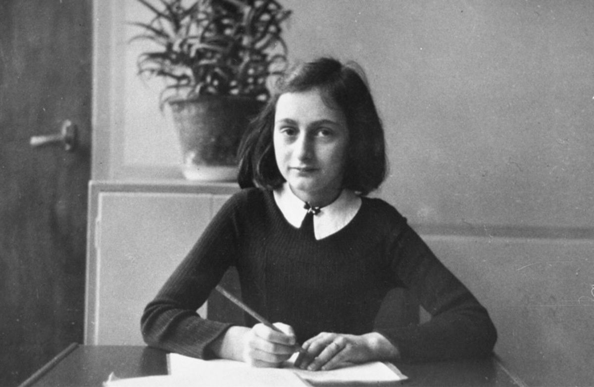 "Nadal wierzę, że ludzie są z natury dobrzy". Tak w swoim dzienniku pisała Anne Frank