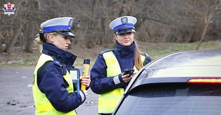 Policjant po służbie zatrzymał pijanego kierowcę. Prowadzący BMW miał 2 promile alkoholu we krwi