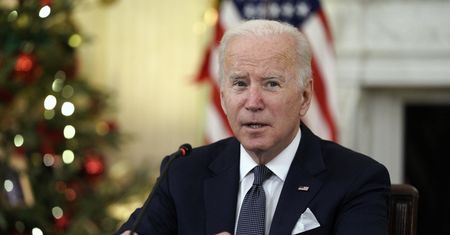Biden do dziennikarki: wysłałaby pani amerykańskich żołnierzy, by walczyli z Rosjanami?