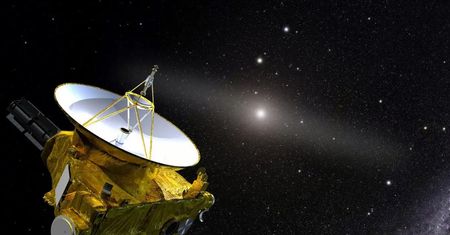 Sonda New Horizons coraz dalej. Wiatr słoneczny zaczyna zwalniać