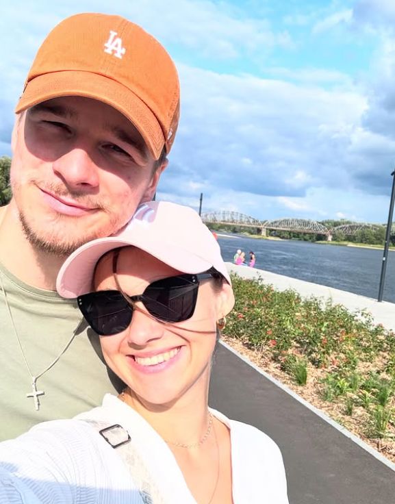 Daniel Nawrocki i Magdalena Grott na spacerze