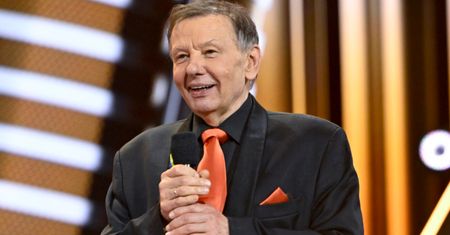 Zenon Laskowik ZAKOŃCZYŁ sceniczną karierę. Pożegnał się z przytupem