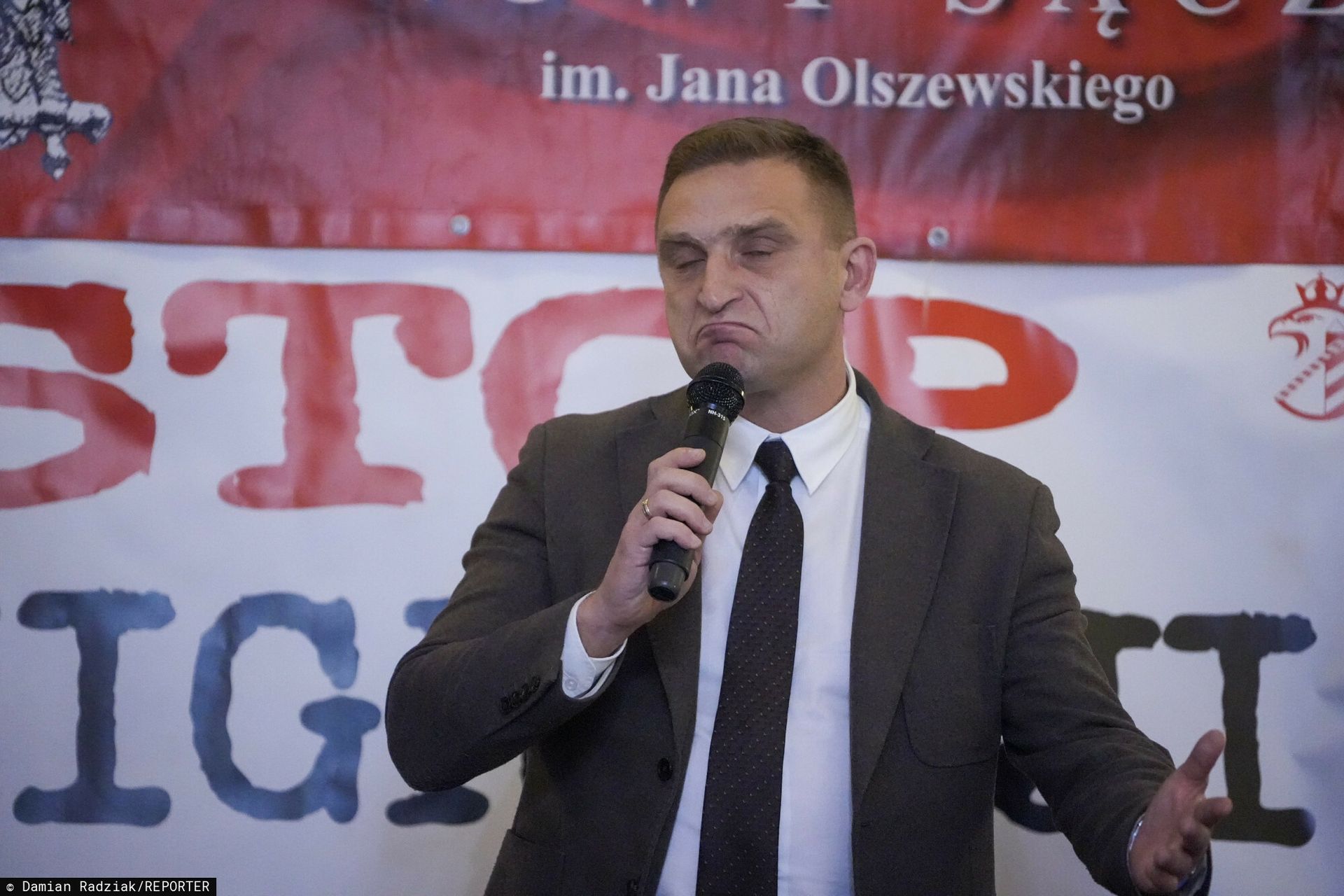 Hotel odwołuje spotkanie z Bąkiewiczem