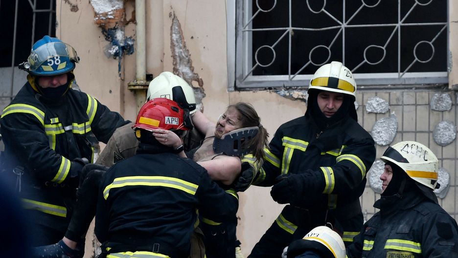 Kobieta spędziła pod gruzami 20 godzin