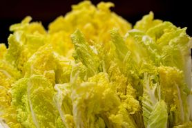 Wyniszczają tarczycę. Lepiej omijać szerokim łukiem