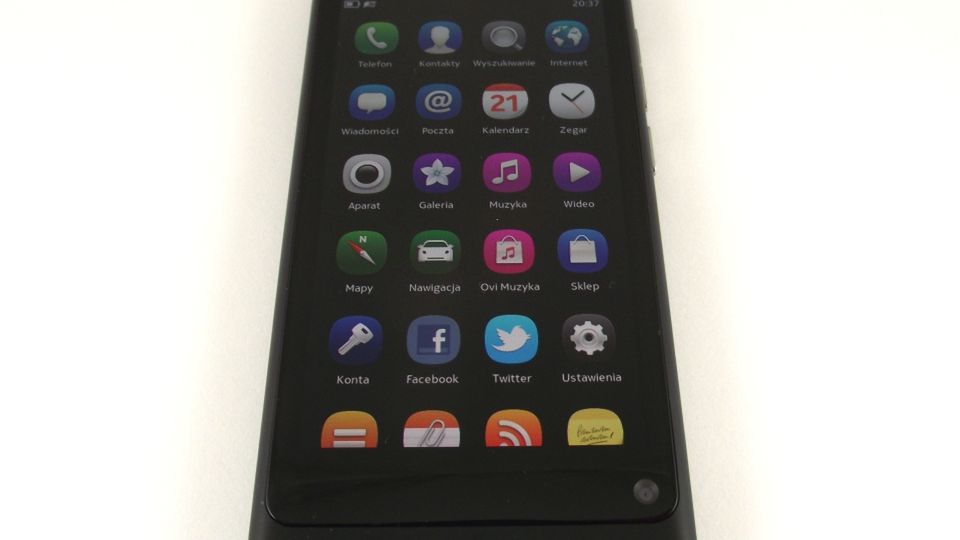 Nokia N9 - galeria zdjęć 1