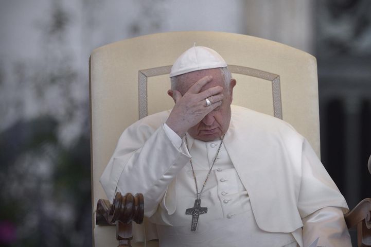 Papież Franciszek zmaga się z "chorobą zakonnic". Co to za schorzenie?