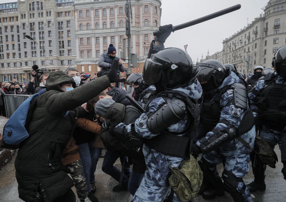 Rosja. Demonstracje w Rosji. Protestujący żądają uwolnienia Aleksieja Nawalnego