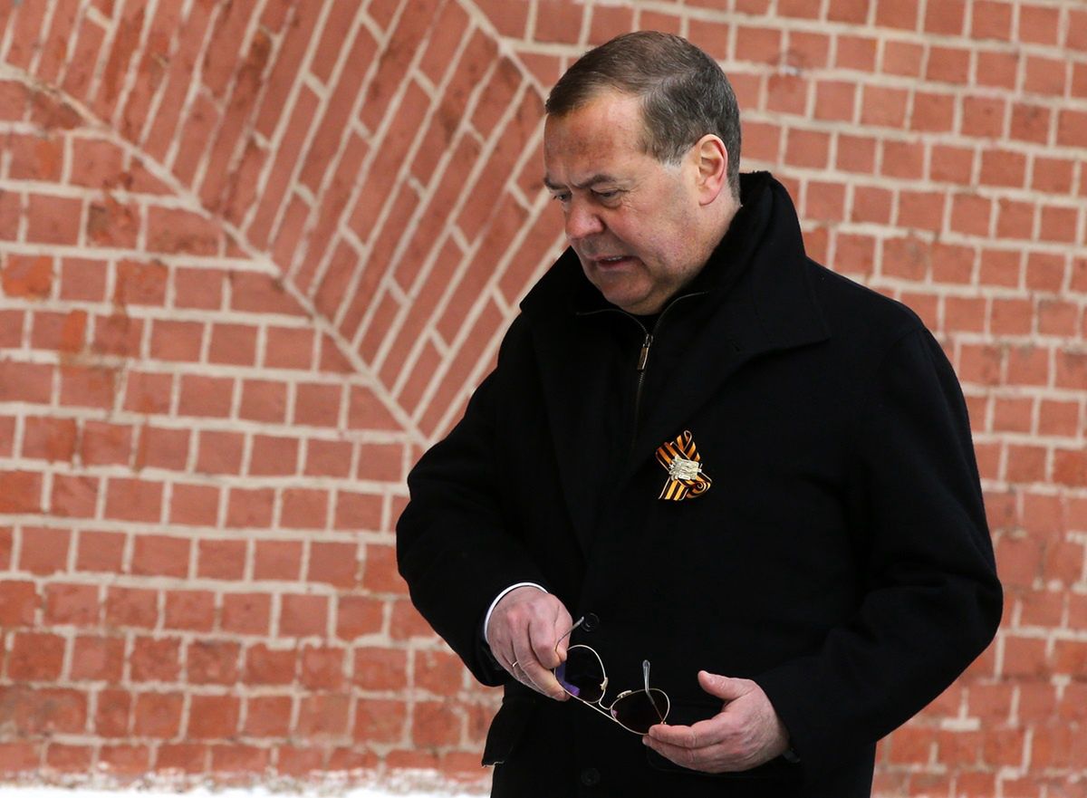 Miedwiediew atakuje Europę. "Są bezbronni"