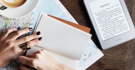 Czytnik e-booków to dziś niezbędny gadżet. A Kindle to król w tym temacie