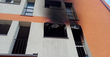 Jelenia Góra. Nie miała prądu, więc oświetlała się świeczkami. Tragiczny finał pożaru