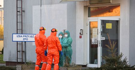 Koronawirus. Wrocław testuje lek na wirusa