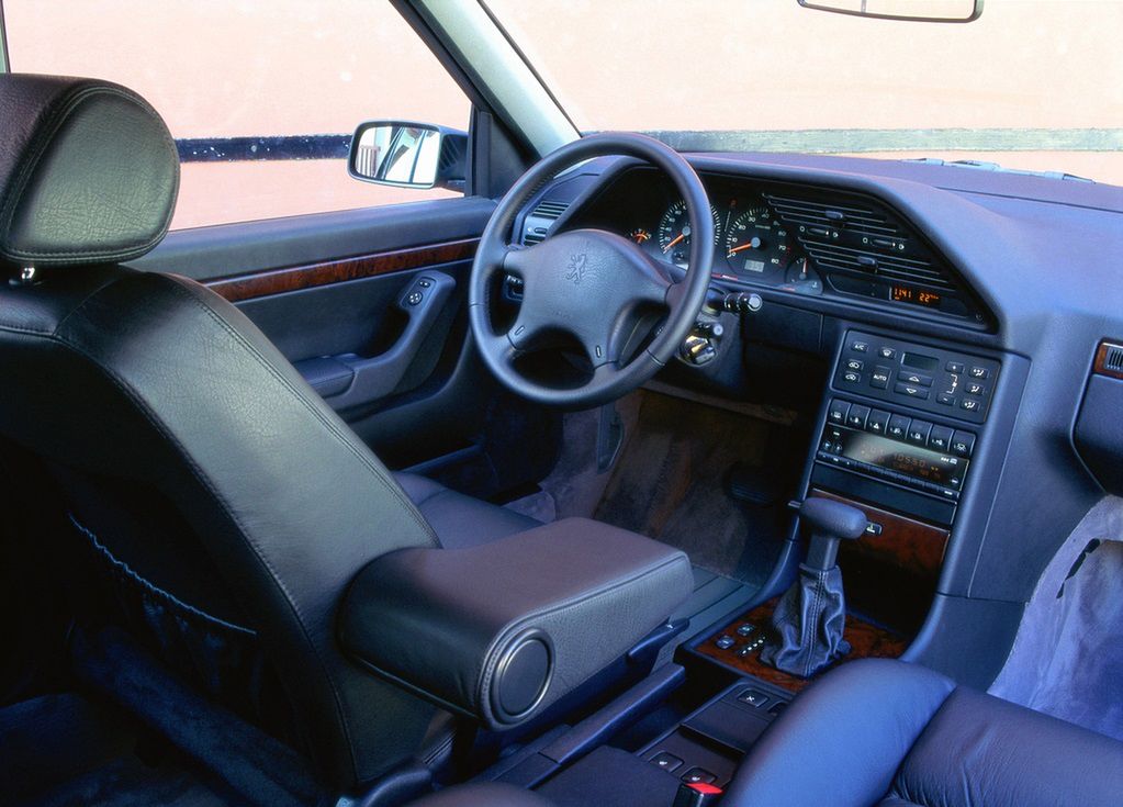 Peugeot 605