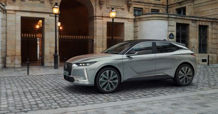 DS 4 powrócił. Francuzi znów atakują segment kompaktów premium i mają silne argumenty