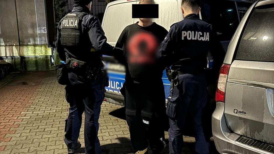 Zaatakował nożem personel szpitala. Są zarzuty