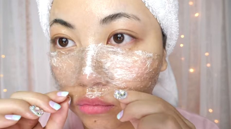 Kontrowersyjna metoda usuwania zaskórników coraz popularniejsza