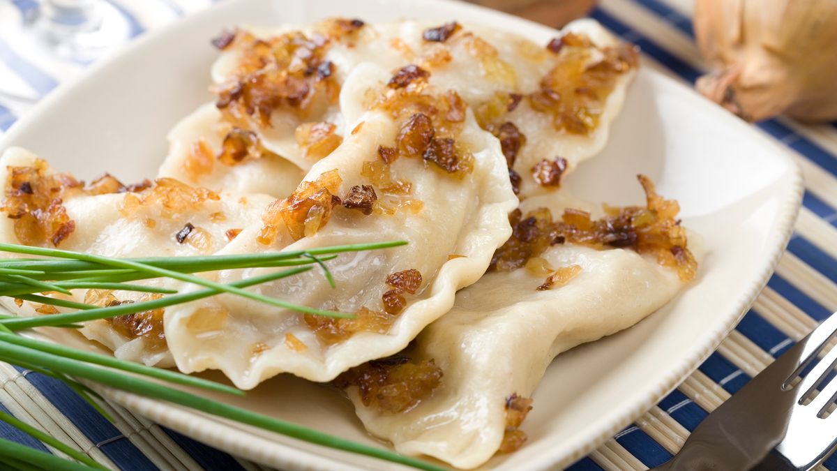 Pierogi z białą kiełbasą na Wielkanoc