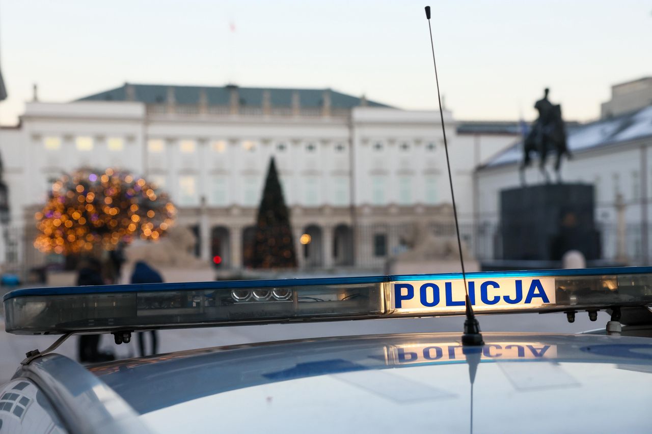 Policja w Pałacu Prezydenckim. Nieoficjalne informacje o naciskach ws. podsłuchów