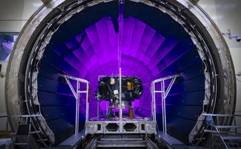 "Zadzwoniło do domu". Polski instrument GLOWS na pokładzie misji NASA
