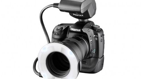 Dedykowana lampa makro Pentax AF160FC 1