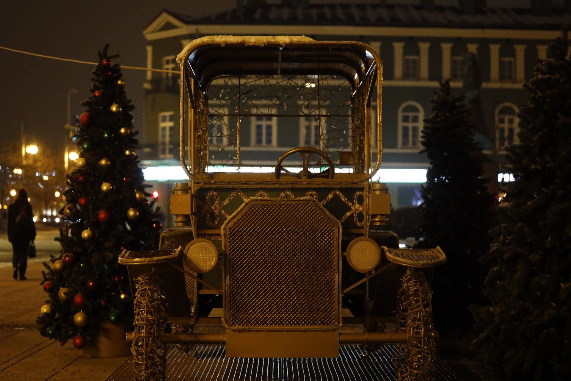 Świąteczna Częstochowa po zmroku