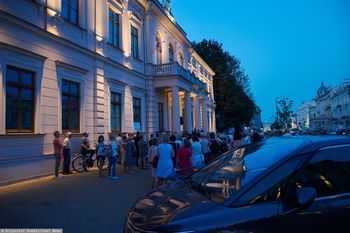 Była 8:00. Otrzymali telefon o podłożonej bombie