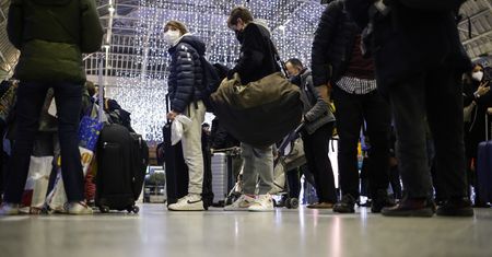 Planujesz podróż z Wielkiej Brytanii do Polski na święta? Złe wiadomości