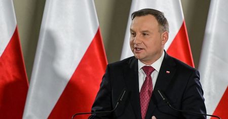Wybory 2020. Andrzej Duda może wygrać już w pierwszej turze. Kidawa spada z podium