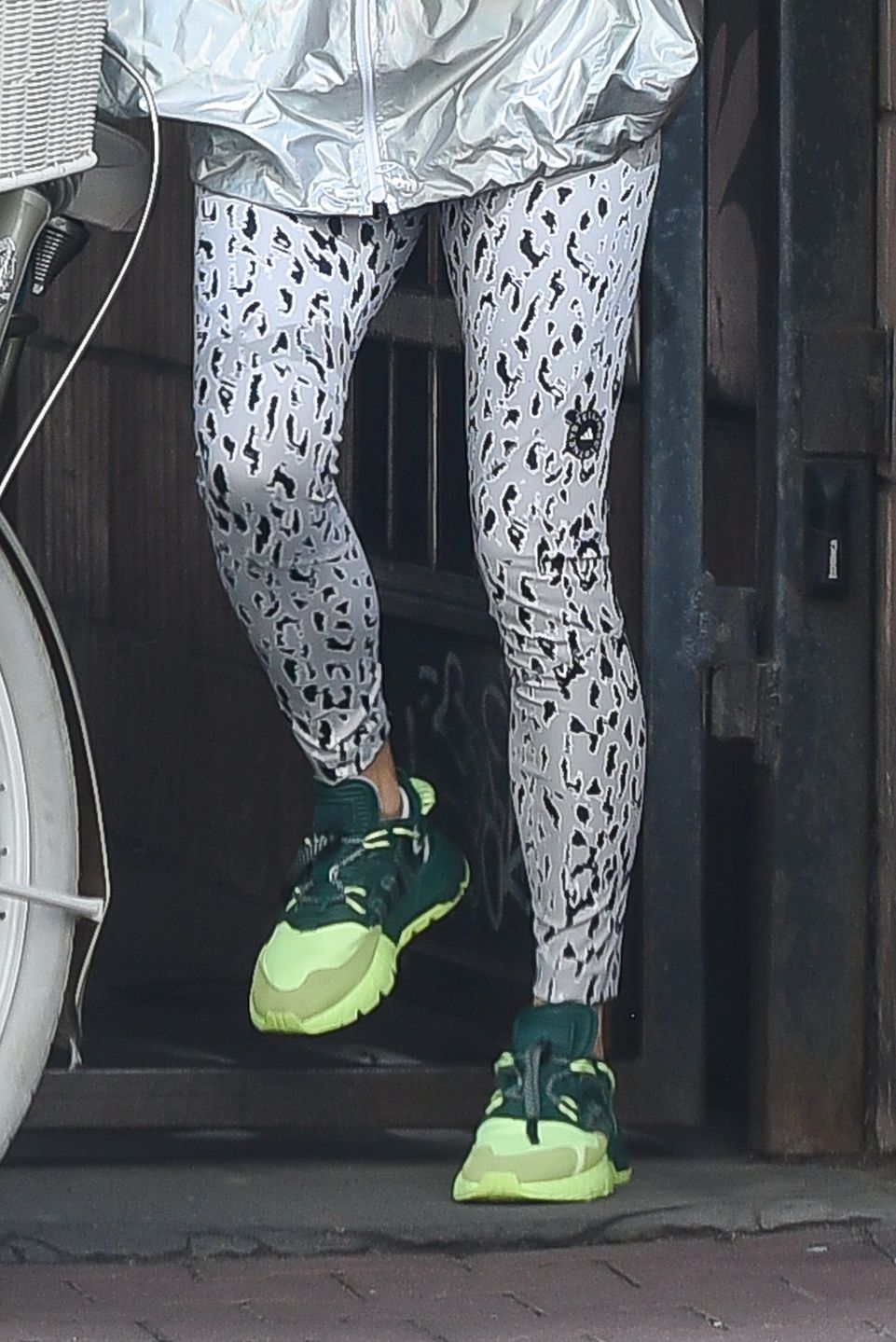 Małgorzata Rozenek na rowerze 