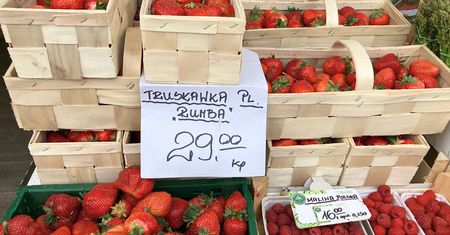Cena za łubiankę może wyczyścić portfel. Czy truskawki potanieją?