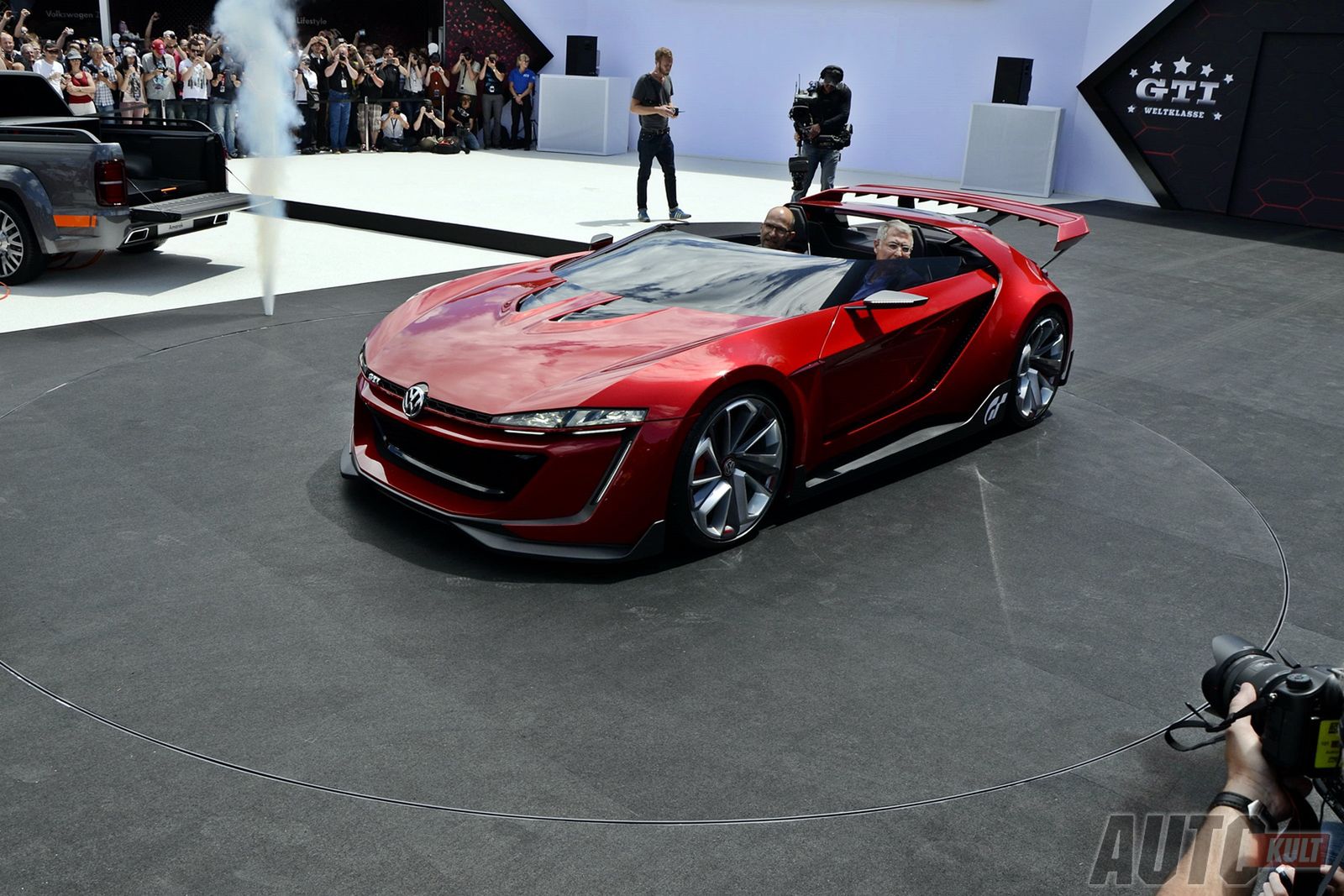 33. GTI Treffen am Wörthersee - VW GTI Roadster Concept & Golf R400 [galeria] 37