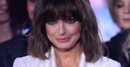 Weszła cała na biało. Mistrzowska stylizacja Sokołowskiej