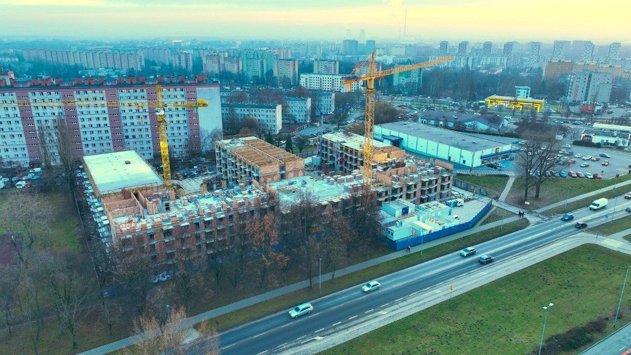 Przy ul. Okulickiego wybudowano ogromny obiekt hotelowy. Okoliczni mieszkańcy obawiają się, że będzie to blok z mieszkaniami na wynajem