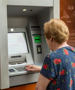 Nowa metoda złodziei. Tak działają przy bankomatach