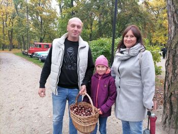 Skierniewice: Wielkie wspólne zbieranie kasztanów już w niedzielę w Parku Miejskim