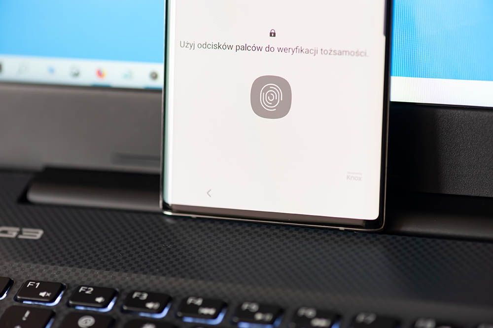 Bezpieczny smartfon Samsung
