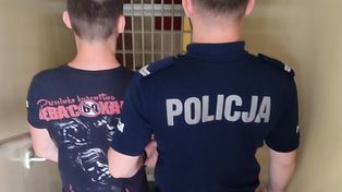 Policjanci zobaczyli go na ulicy i postanowili skontrolować. Znaleźli przy 31-latku marihuanę