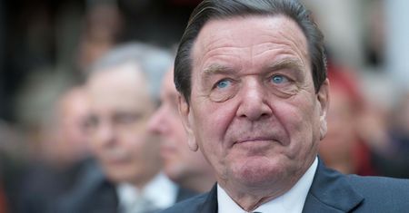 Minister finansów chce ukarać Schroedera za powiązania z Rosją. "Stoi po stronie zbrodniczych rządów"