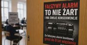 Fałszywe alarmy przed maturami. Policja ostrzega: to przestępstwo