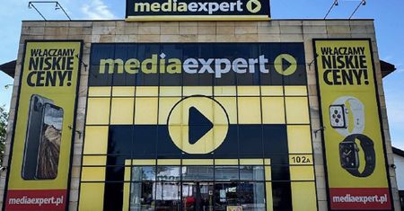 Motorola za 999 zł w Media Expert. Masz czas do świąt