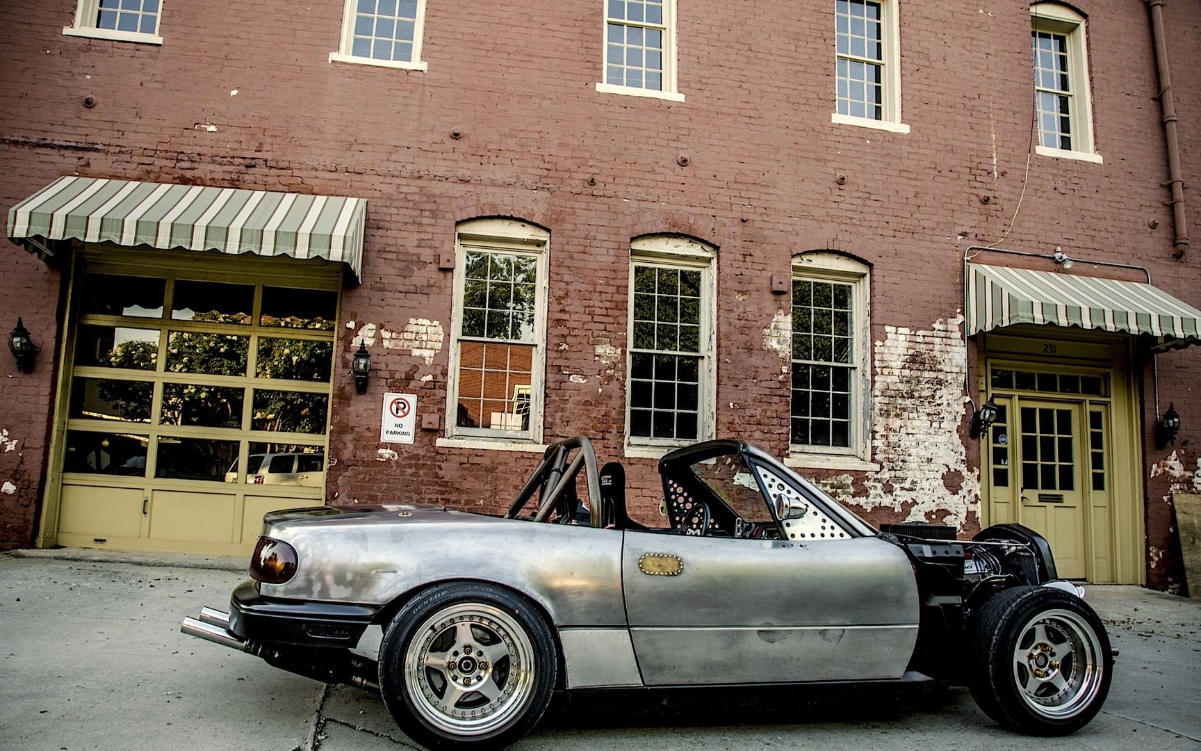 JDM + Hot Rod = Rat Rod Mazda MX5 3