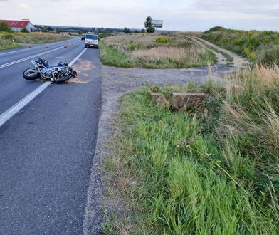 Lubań. Tragiczny wypadek z udziałem motocyklisty. 21-latek nie żyje