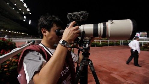 Jakość filmów z Canona EOS-1D Mark IV przetestowana w półmroku 1