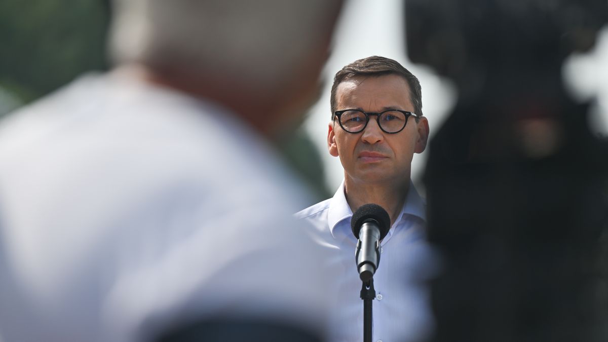 Premier zapewnia, że nowy podatek dla posiadaczy aut spalinowych nie jest planowany